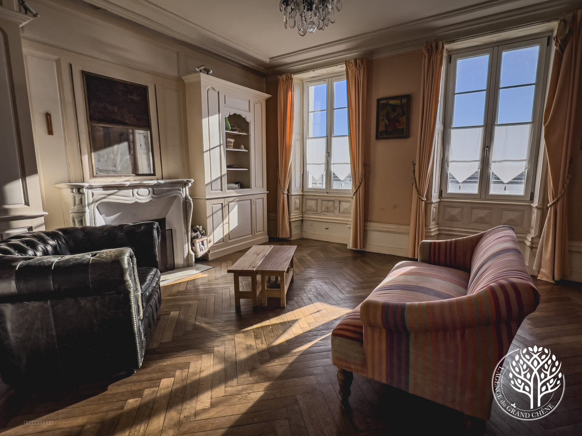 Maison à vendre à Tonnay charente, 315 m², 10 pièces – photo 2 sur 20
