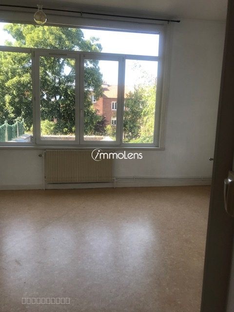 F2 centre ville LENS - 79,50m2 - balcon — photo 10