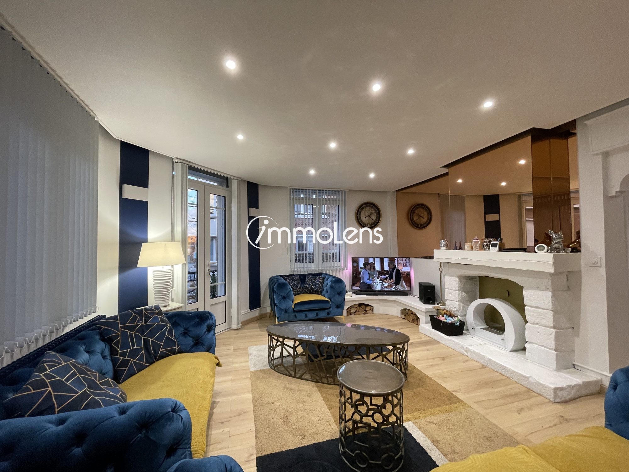 Appartement à vendre à Lens, 19 m², 5 pièces – photo 1 sur 20