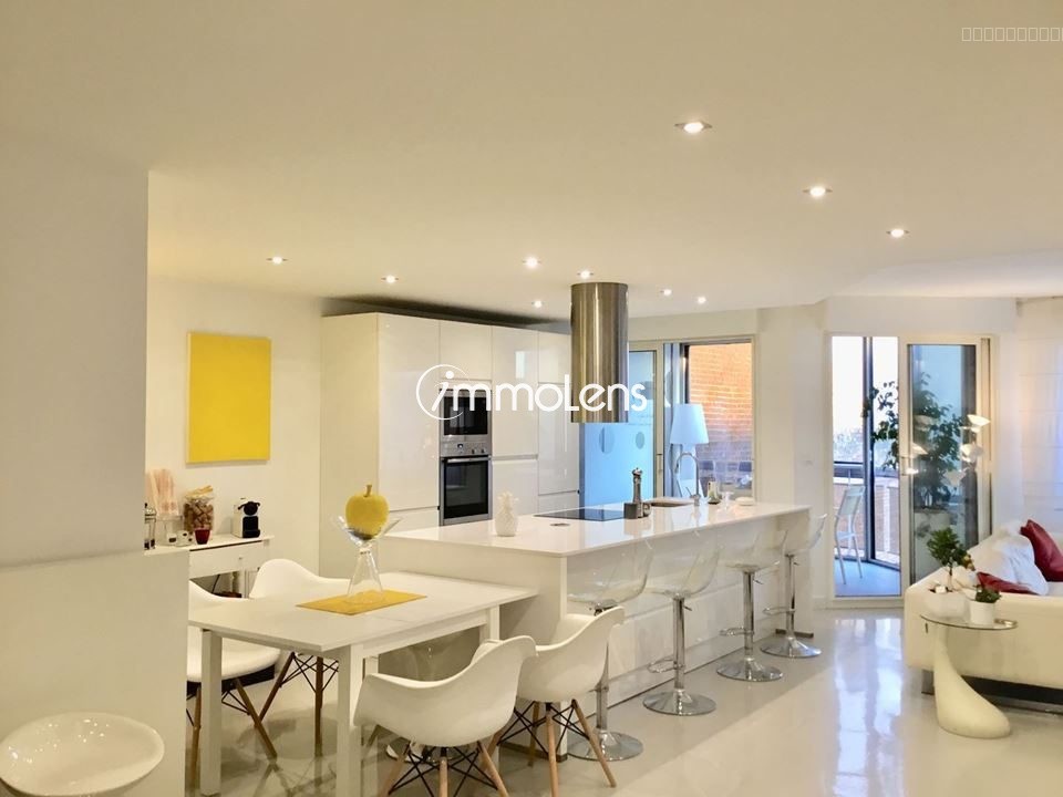 Appartement à vendre à Lens, 135 m², 4 pièces – photo 1 sur 9