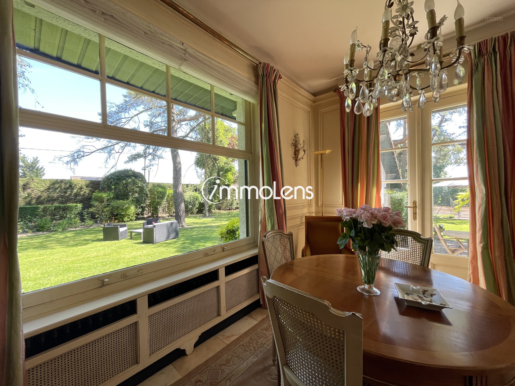 Loison-Sous-Lens : villa de 213.2m2 piscine — photo 17