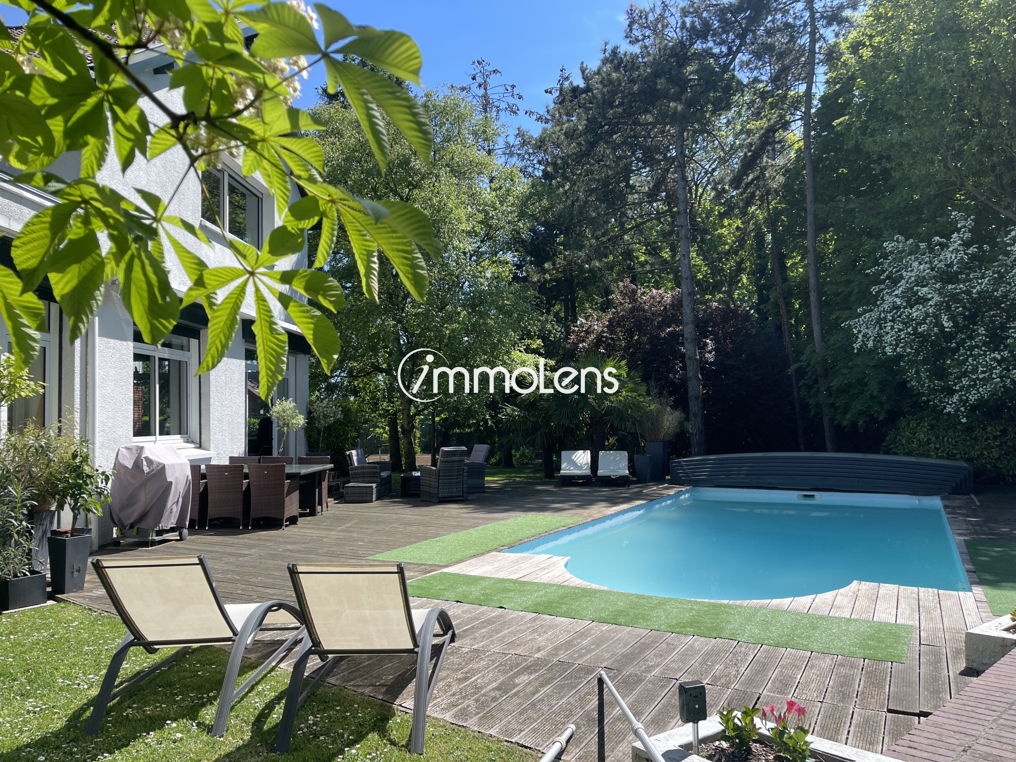 Loison-Sous-Lens : villa de 213.2m2 piscine — photo 3