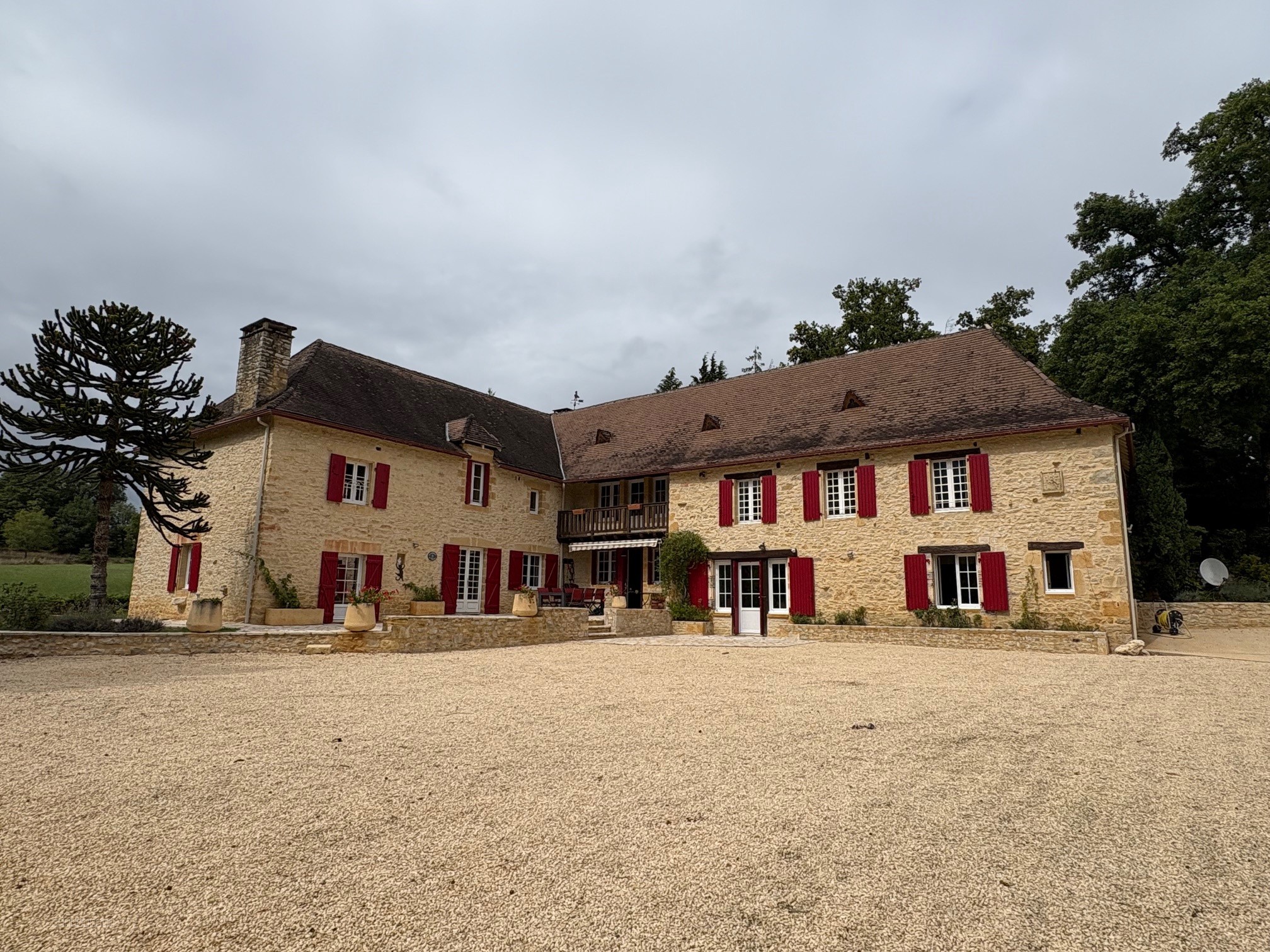 Bien immobilier à vendre à Daglan, 300 m², 13 pièces – photo 2 sur 20
