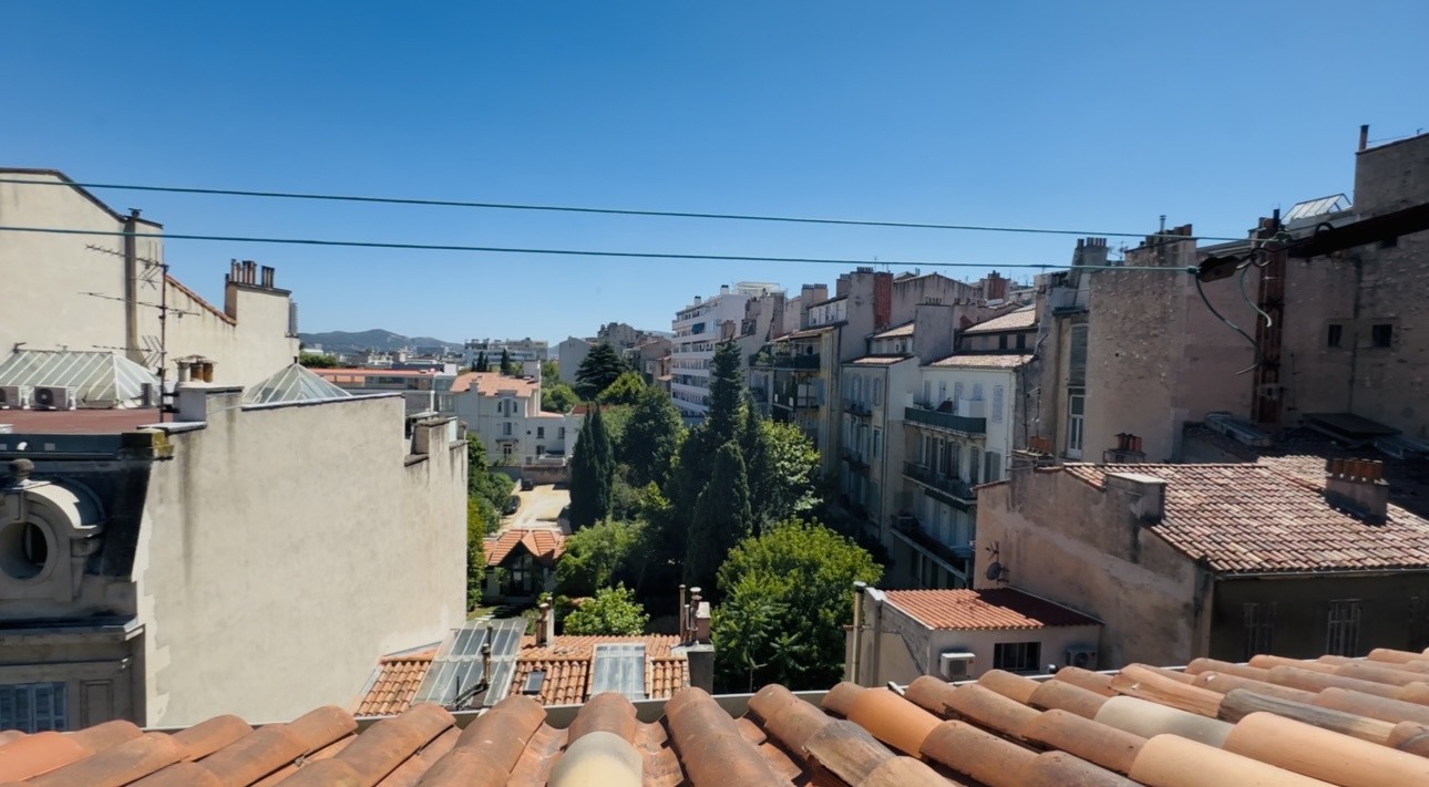 Exclusivité   T2 rénové   Périer, 8e arrondissement de Marseille — photo 5