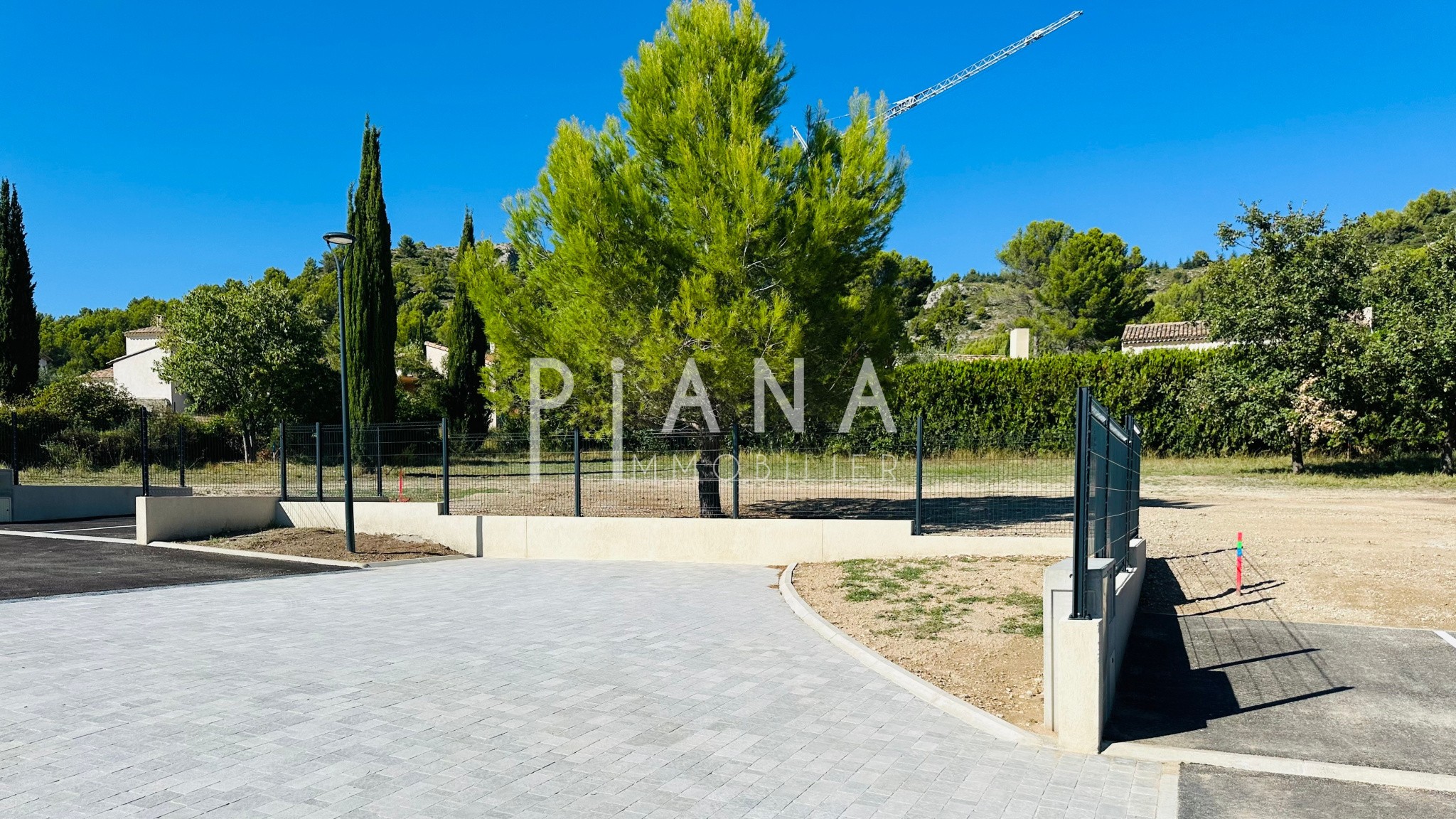 Bien immobilier à vendre à Merindol, 567 m² – photo 2 sur 12
