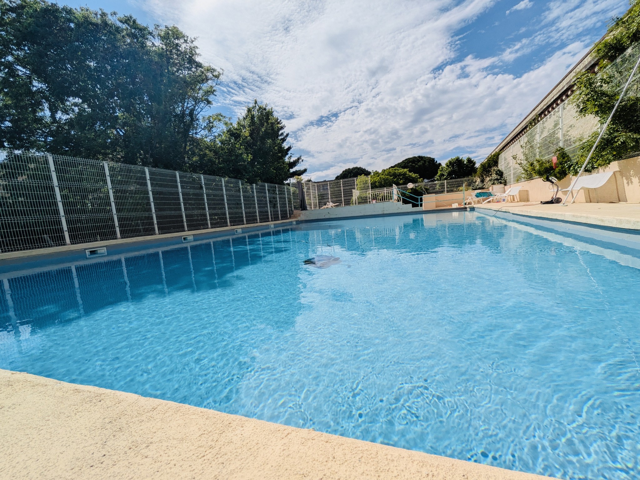 T3   51m2   Résidence arborée avec piscine   Marseille 13012 — photo 5