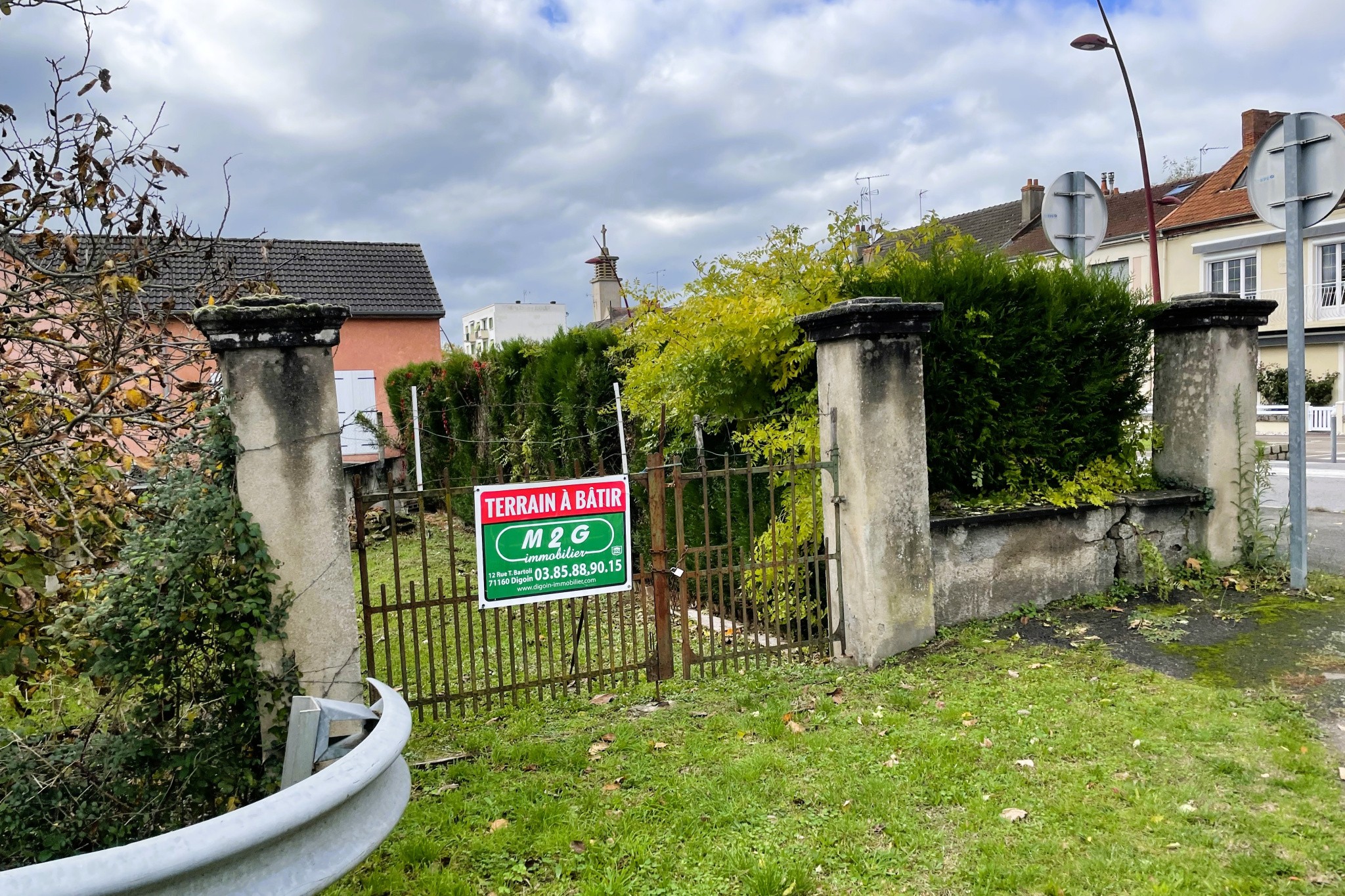 Bien immobilier à vendre à Digoin, 1 554 m² – photo 3 sur 6
