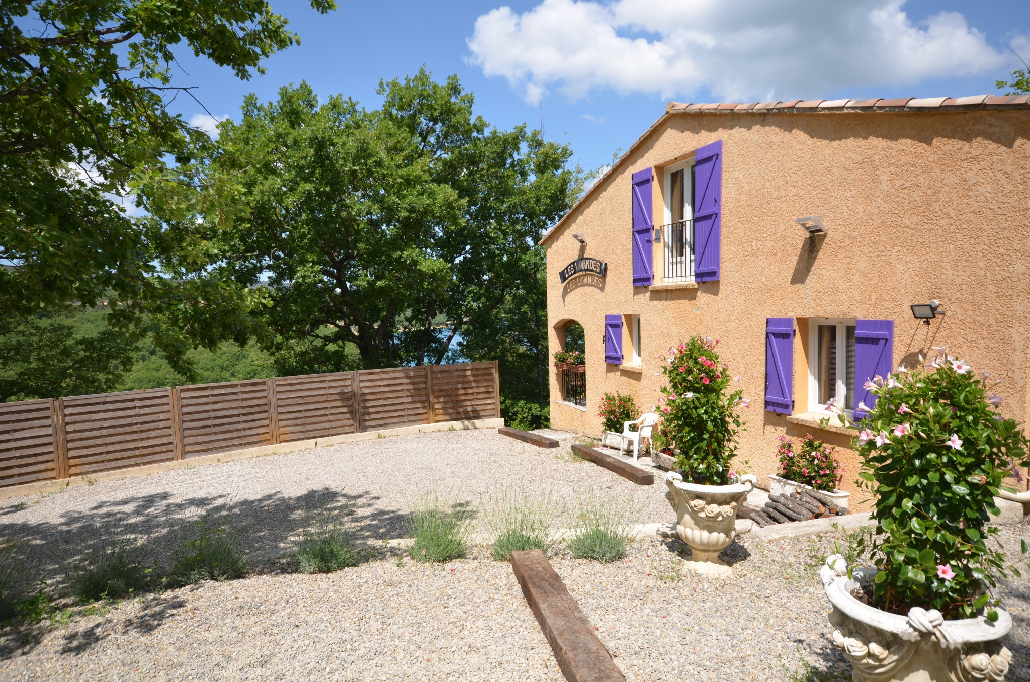 Villa à vendre à Bauduen, 810 m², 8 pièces – photo 2 sur 20