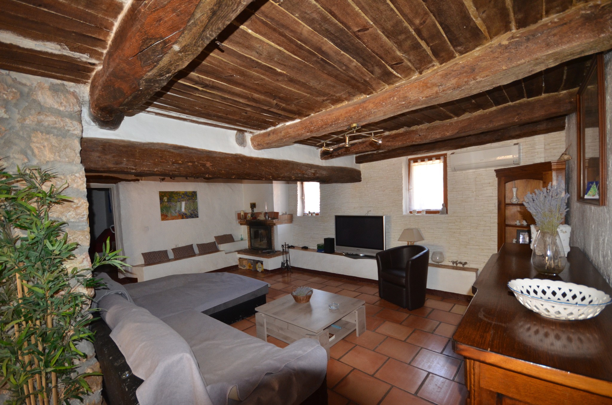 Ferme à vendre à Aups, 15 m², 8 pièces – photo 3 sur 20