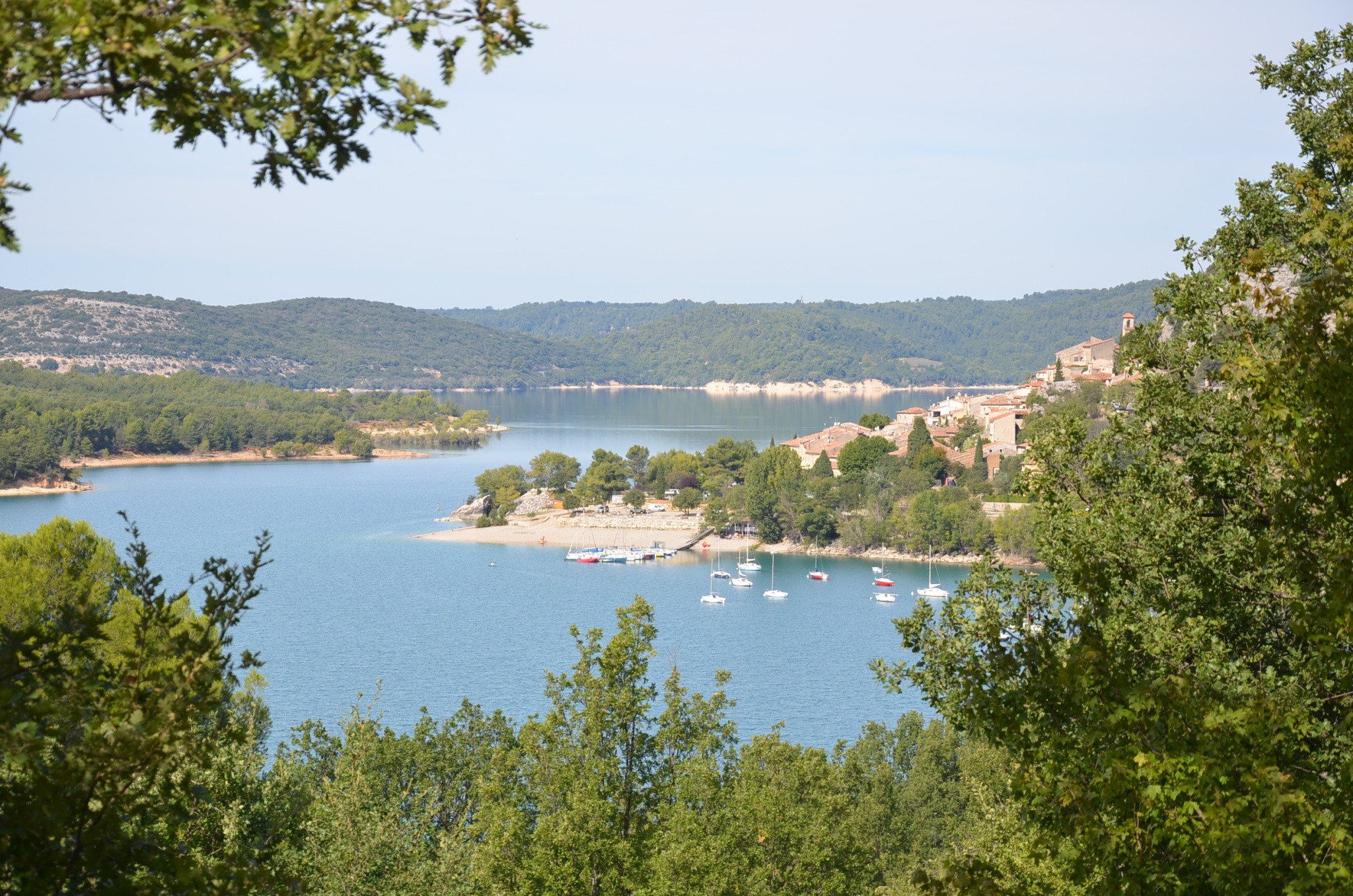 Villa à vendre à Bauduen, 810 m², 8 pièces – photo 1 sur 20