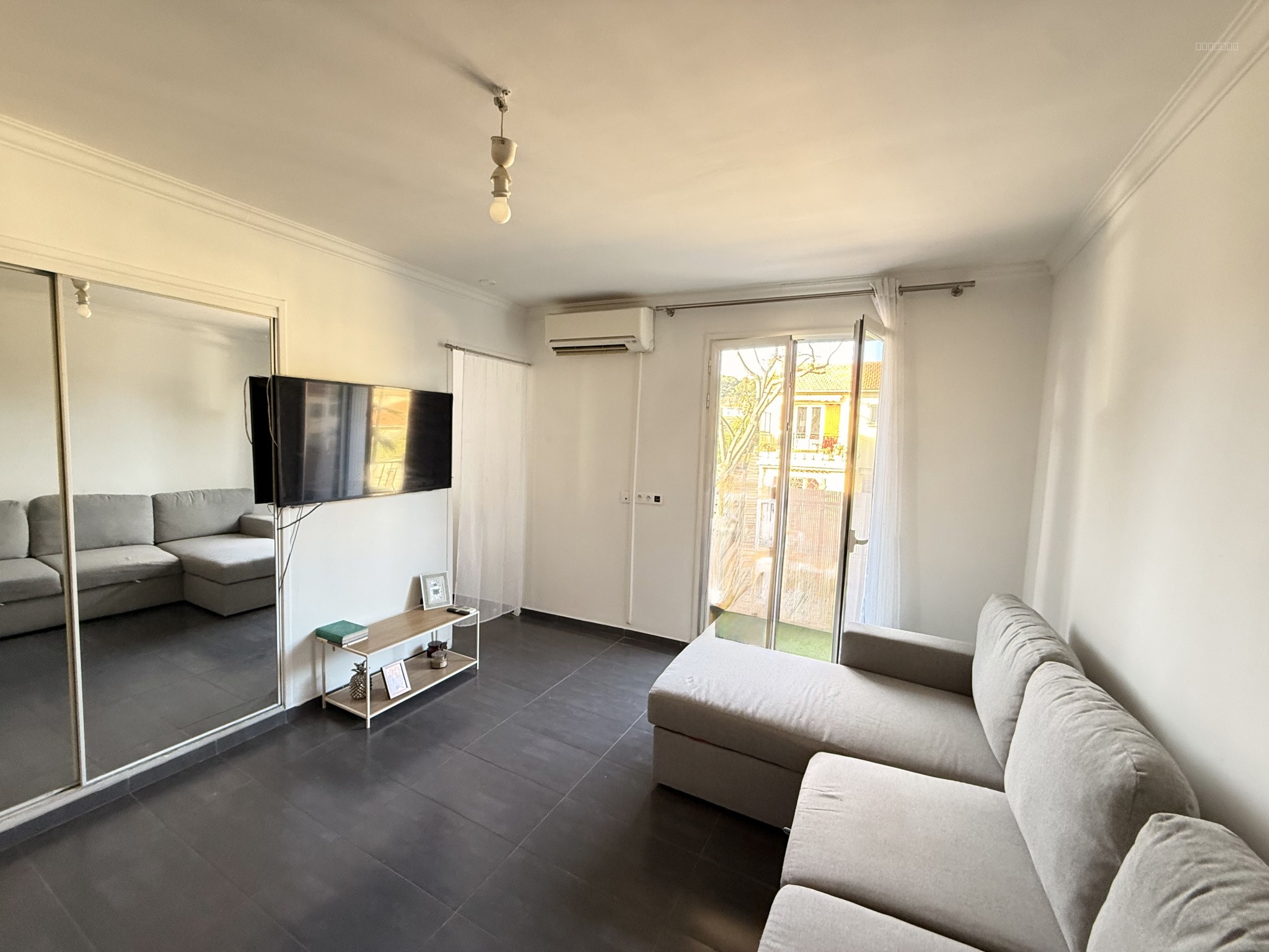 Appartement T1 ,  rénové avec balcon au centre ville — photo 3