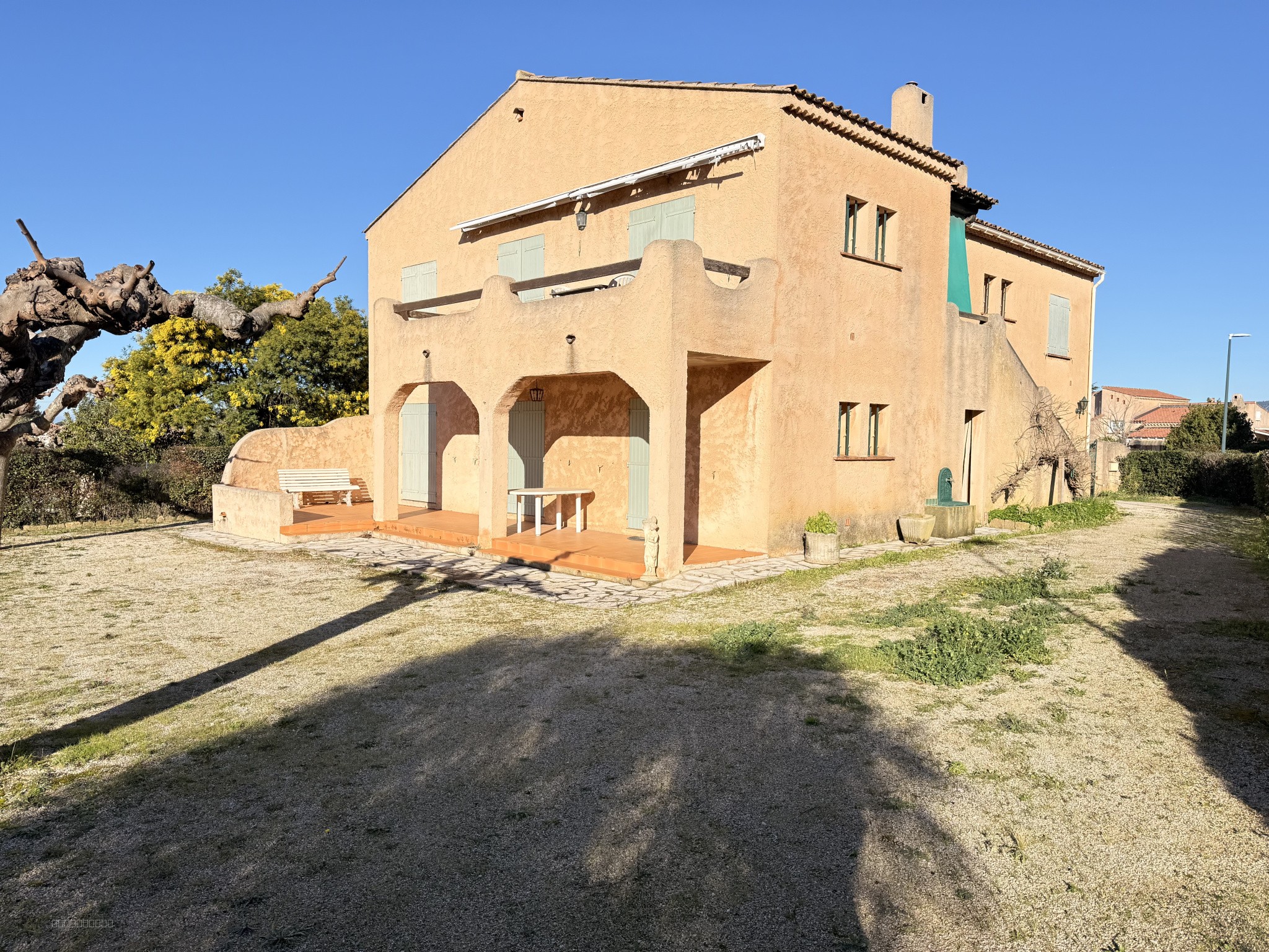 Maison à vendre à Six fours les plages, 211,17 m², 9 pièces – photo 2 sur 10