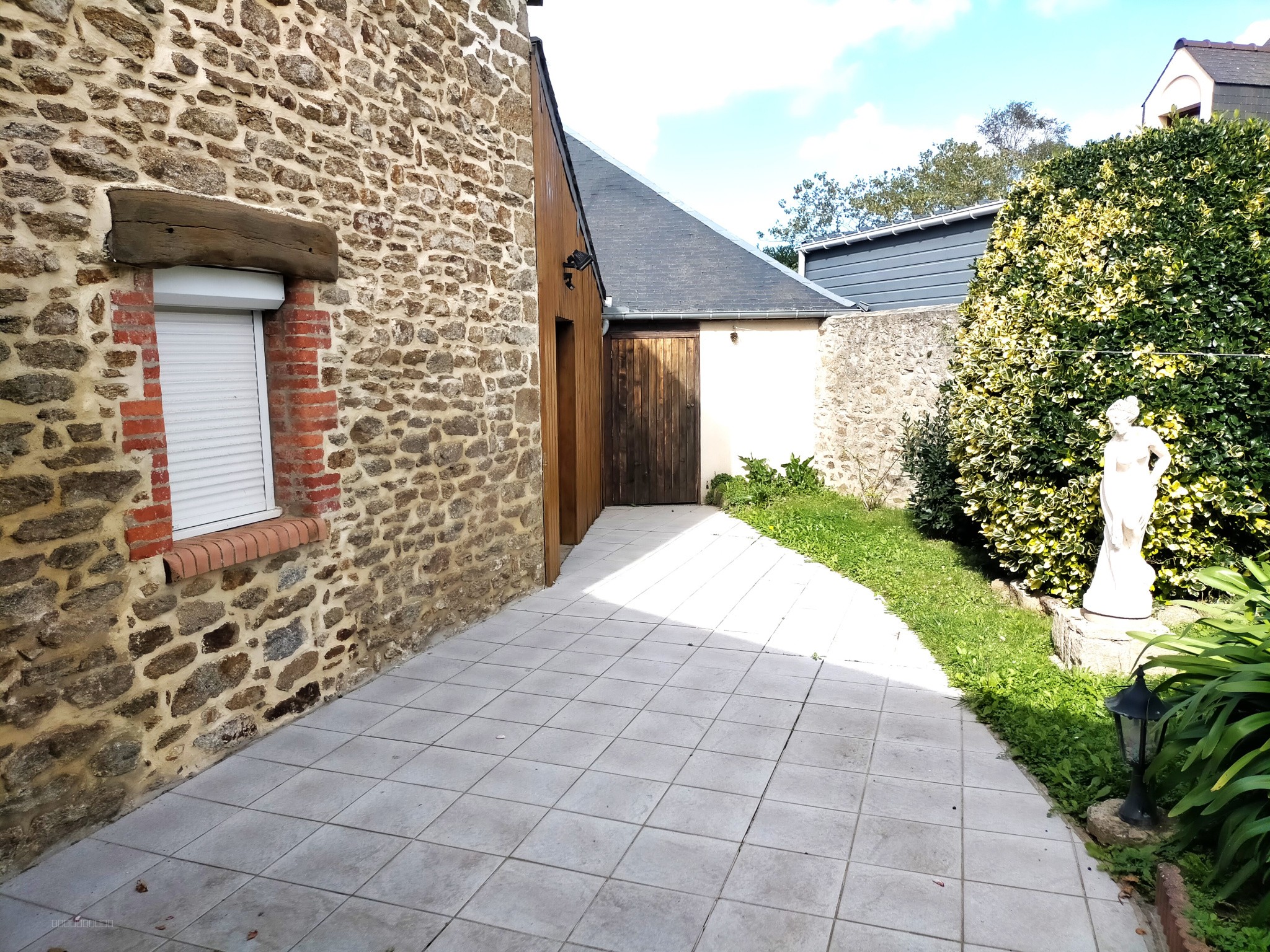 Maison en pierre de 143 m2 au coeur de ville — photo 4