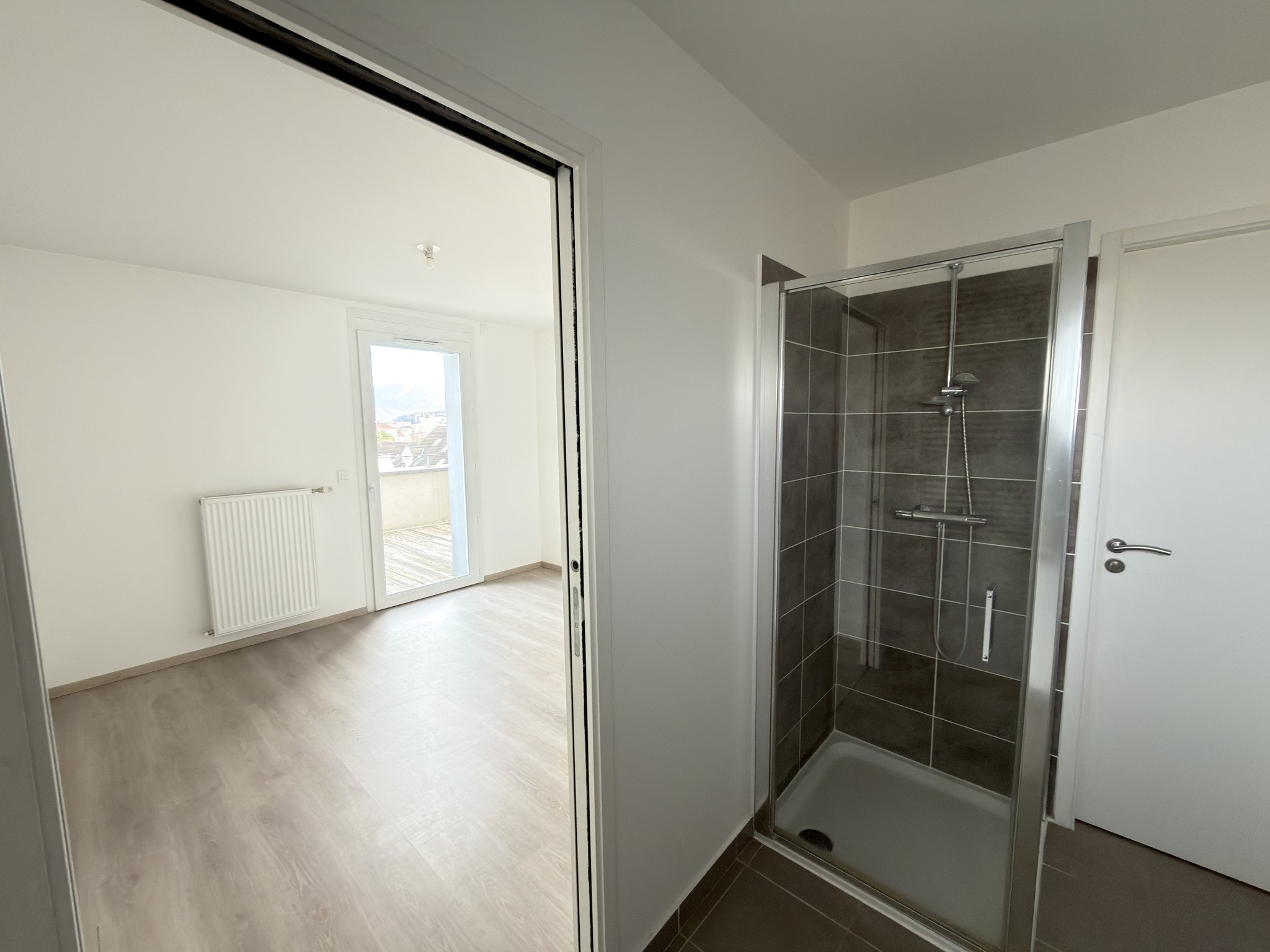 T5 Duplex avec 50 m2 terrasse - Annecy garage — photo 15
