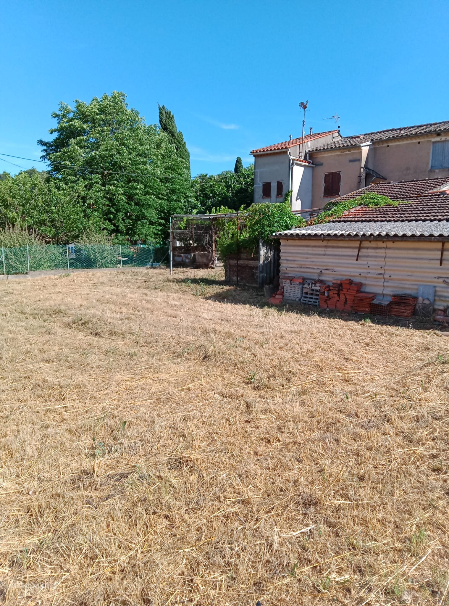 Terrain à vendre à La Motte, 217 m² – photo 2 sur 3