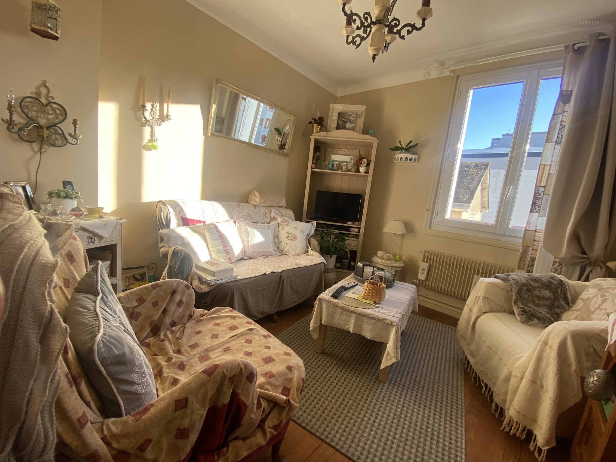 Appartement T4 proche tram — photo 1