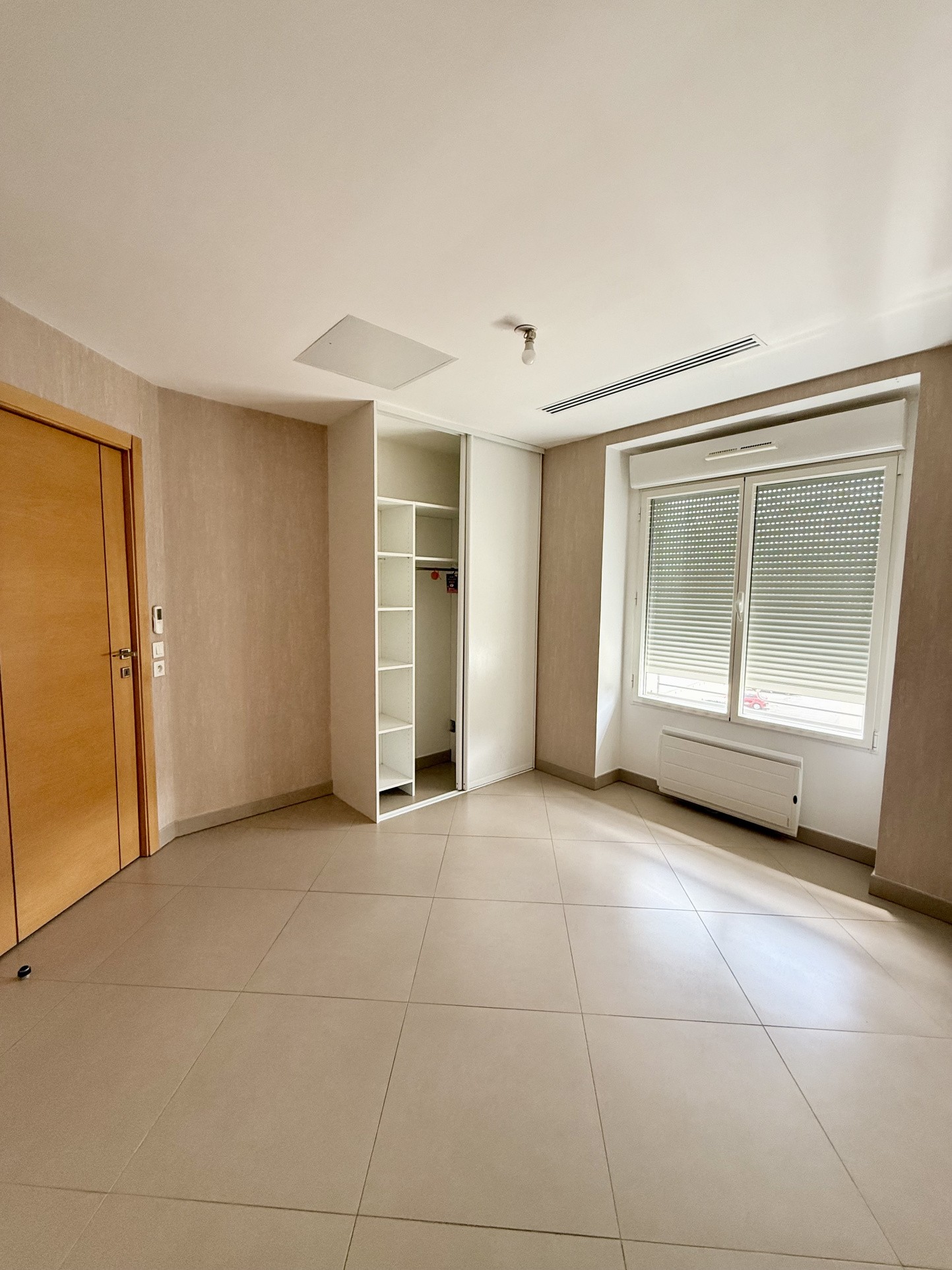 À Vendre   Superbe 2 pièces au dernier étage à Sainte Geneviève des Bois (91700) — photo 6