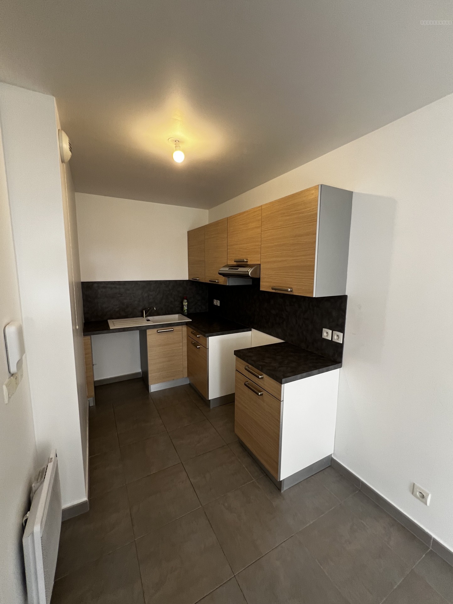 À vendre : Superbe appartement 2 pièces avec  2 parking extérieur — photo 5