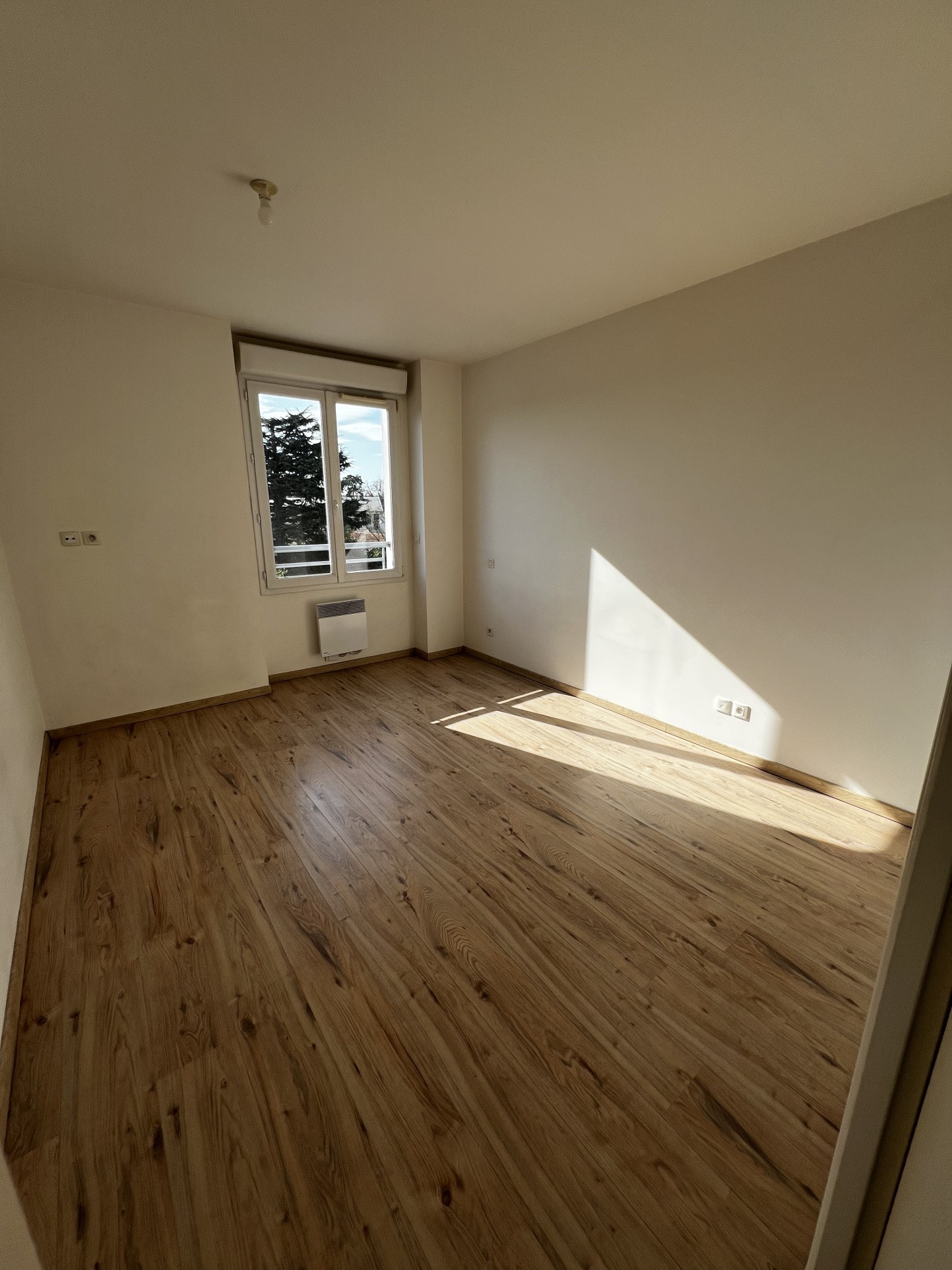 À vendre : Superbe appartement 2 pièces avec  2 parking extérieur — photo 9