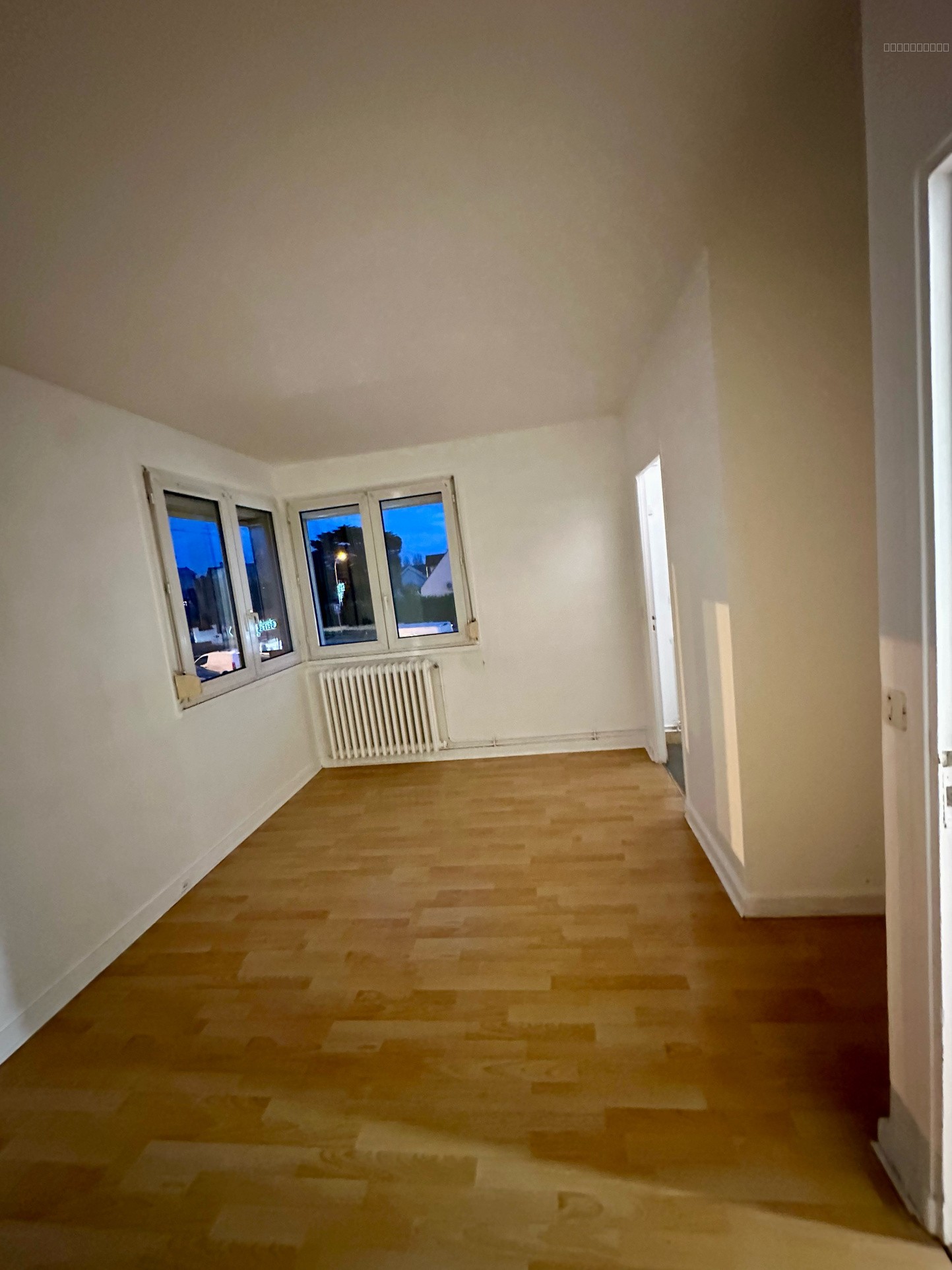 À VENDRE   2 pièces de 47,90 m2   Dernier étage   Proche GARE ! — photo 5