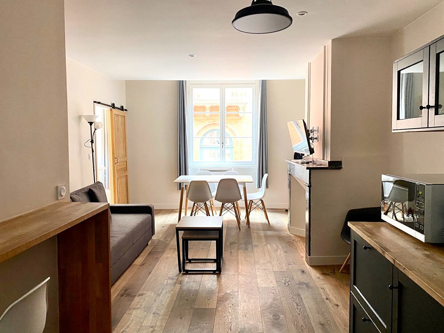 T3 de charme et rénové aux carmes/ St Etienne — photo 3