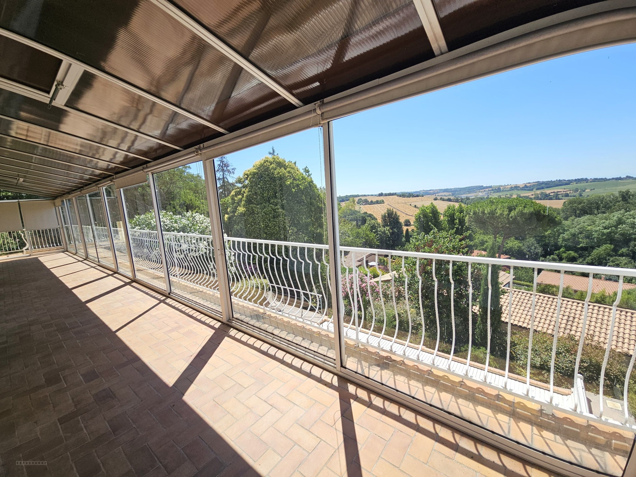 Maison à vendre à Mons, 164,69 m², 5 pièces – photo 2 sur 8