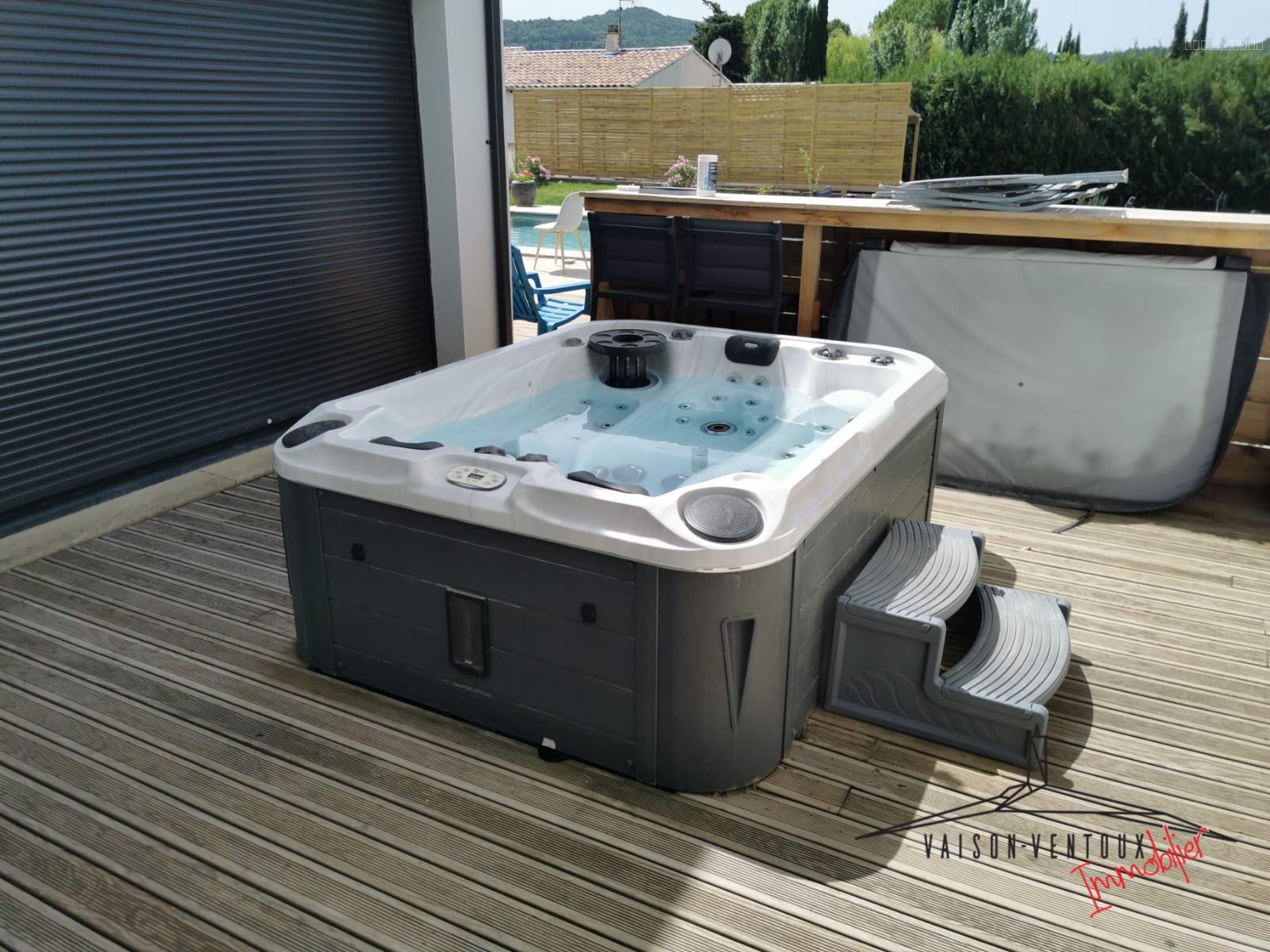 Spacieuse villa contemporaine avec piscine et spa — photo 7