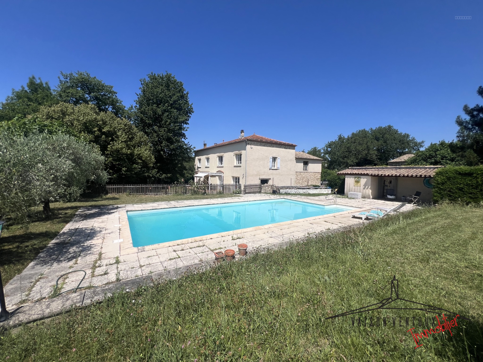 Bien immobilier à vendre à Vaison la romaine, 69 m², 8 pièces – photo 1 sur 20