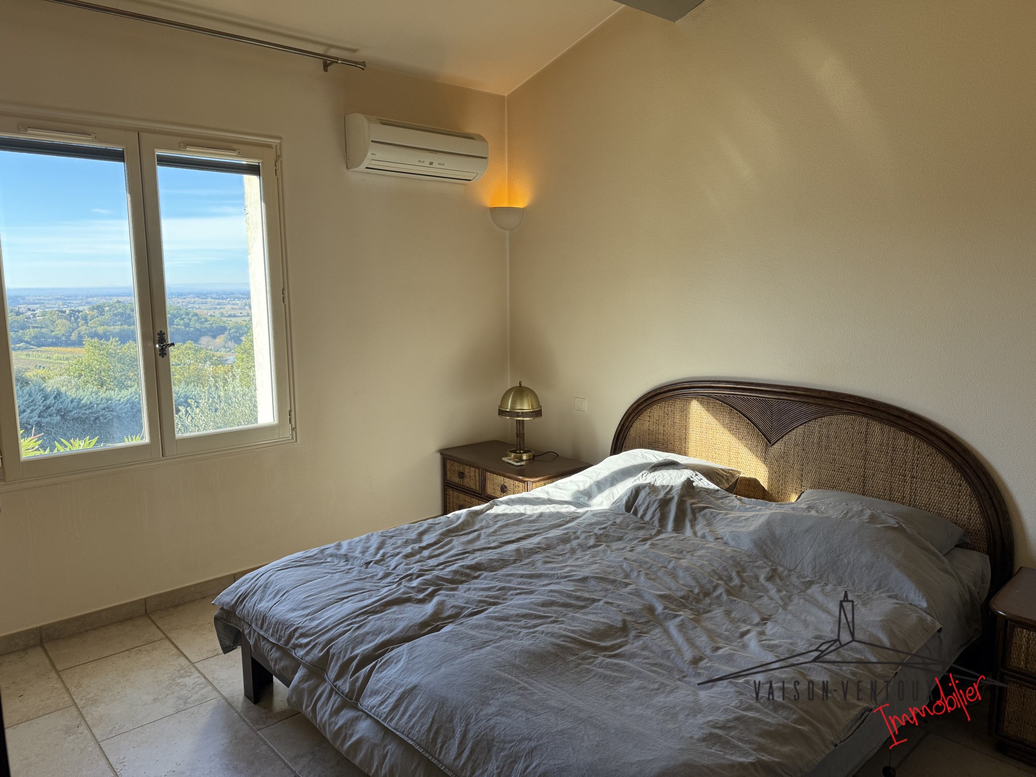 Villa contemporaine avec piscine et vue exceptionnelle — photo 14