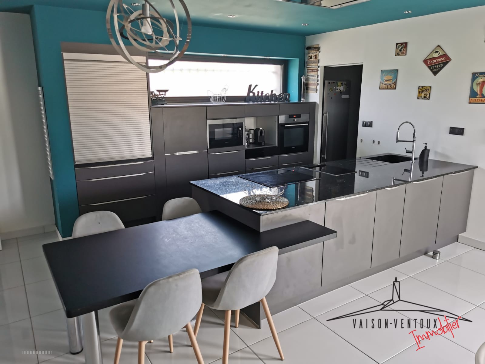 Spacieuse villa contemporaine avec piscine et spa — photo 14