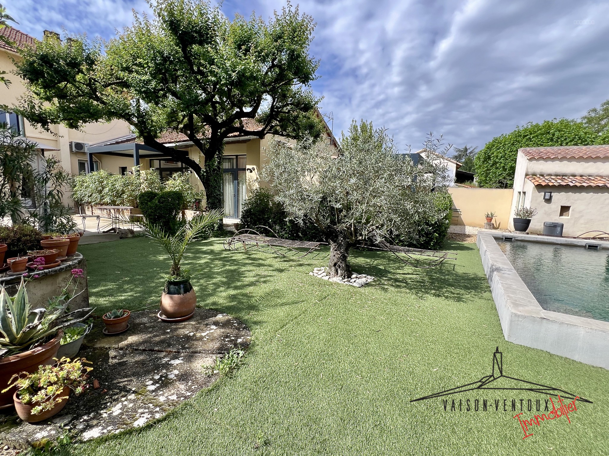 Appartement à vendre à Vaison la romaine, 52 m², 2 pièces – photo 1 sur 20