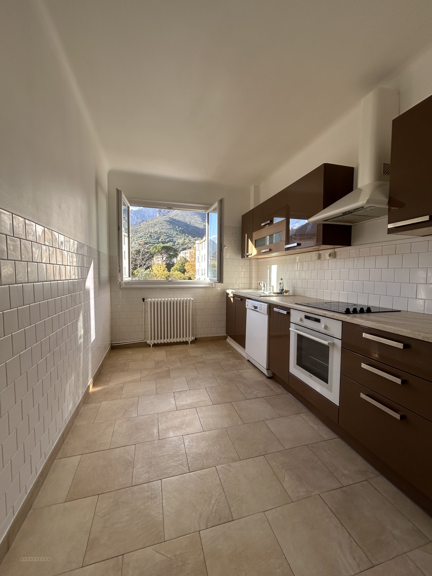 Appartement à louer à Corte, 68,65 m², 3 pièces – photo 2 sur 8
