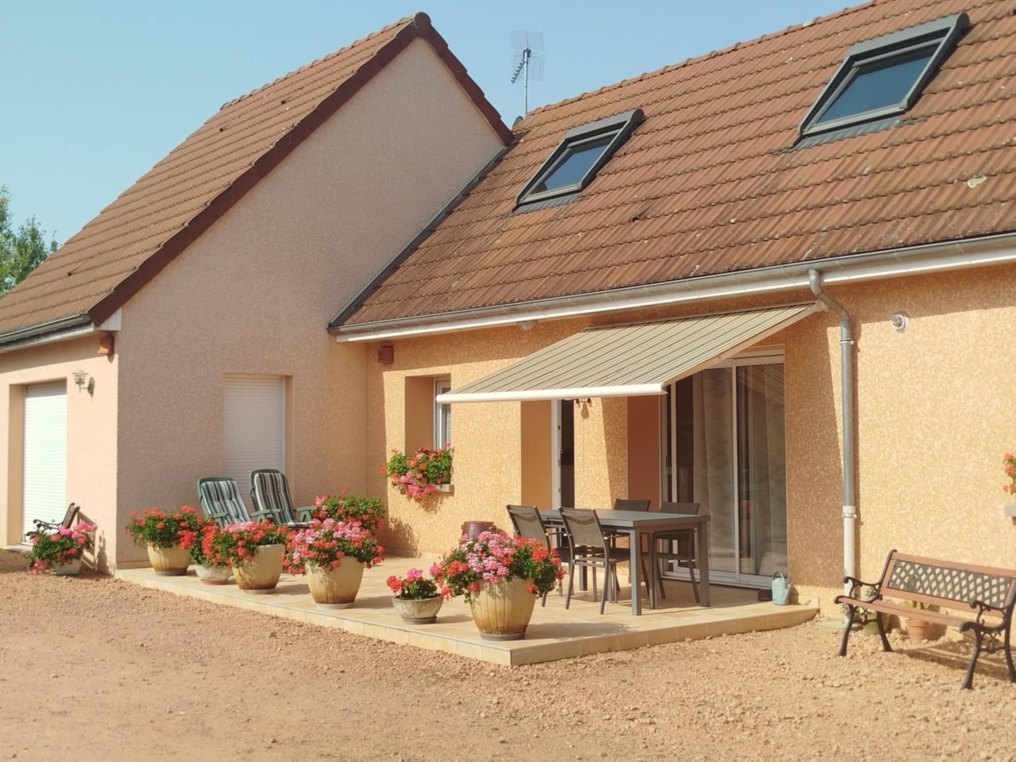 Maison à vendre à Cusset, 35,92 m², 5 pièces – photo 1 sur 17
