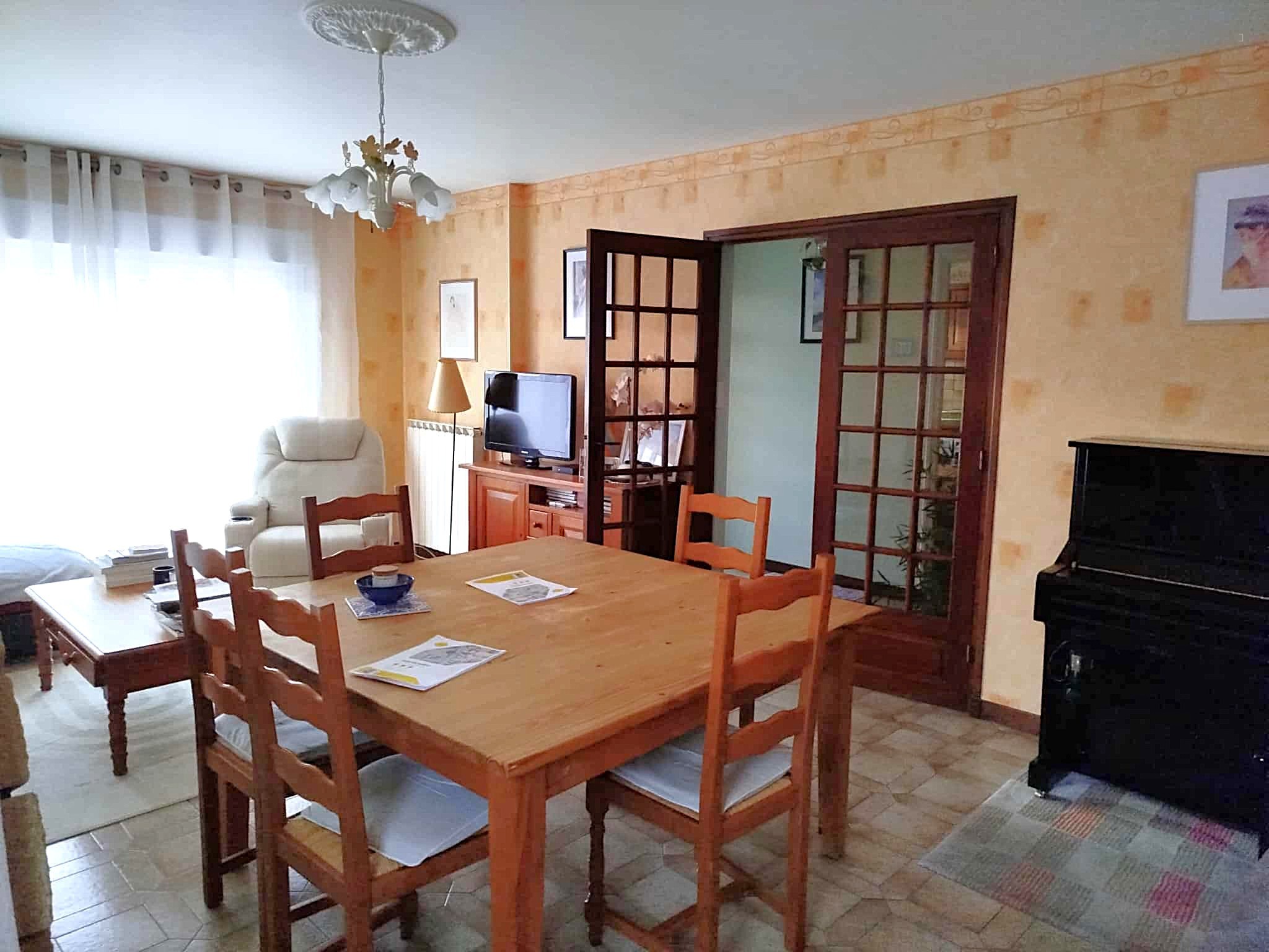 Maison à vendre à Abrest, 1 135 m², 4 pièces – photo 3 sur 12