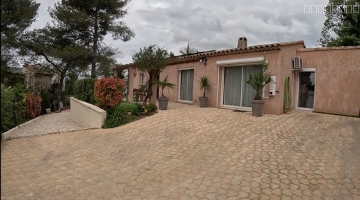Villa à vendre à Aubagne, 980 m², 4 pièces – photo 1 sur 11
