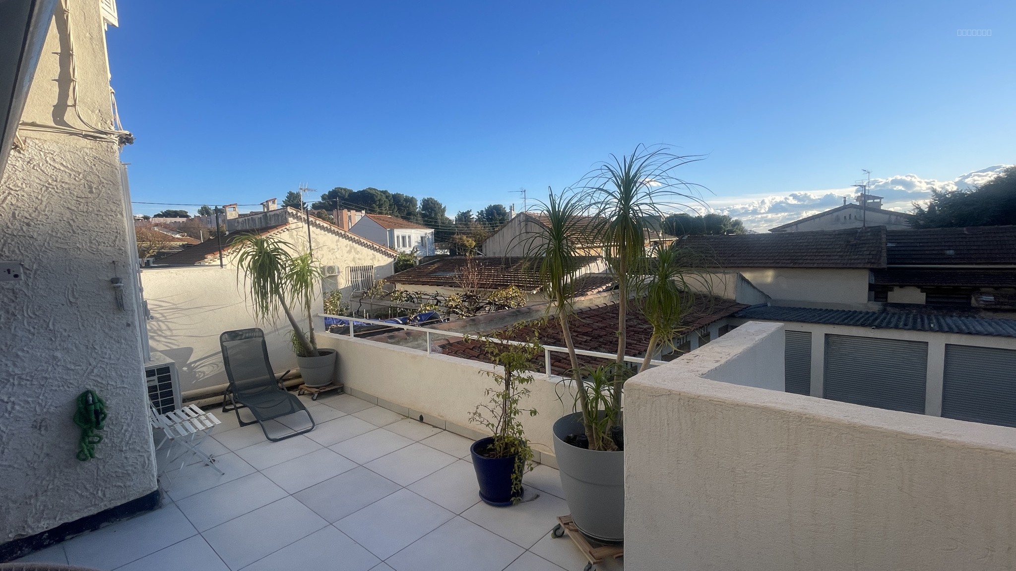 Superbe T4 de 96 m2 avec terrasse plein sud de 38 m2 Rénové avec goût — photo 1