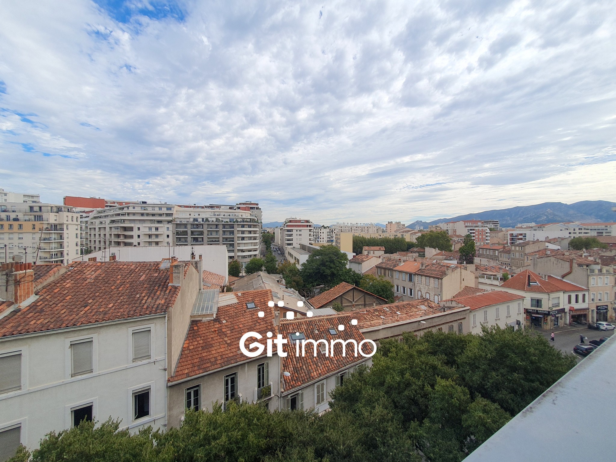 Appartement à vendre à Marseille, 29,53 m², 1 pièce – photo 1 sur 6