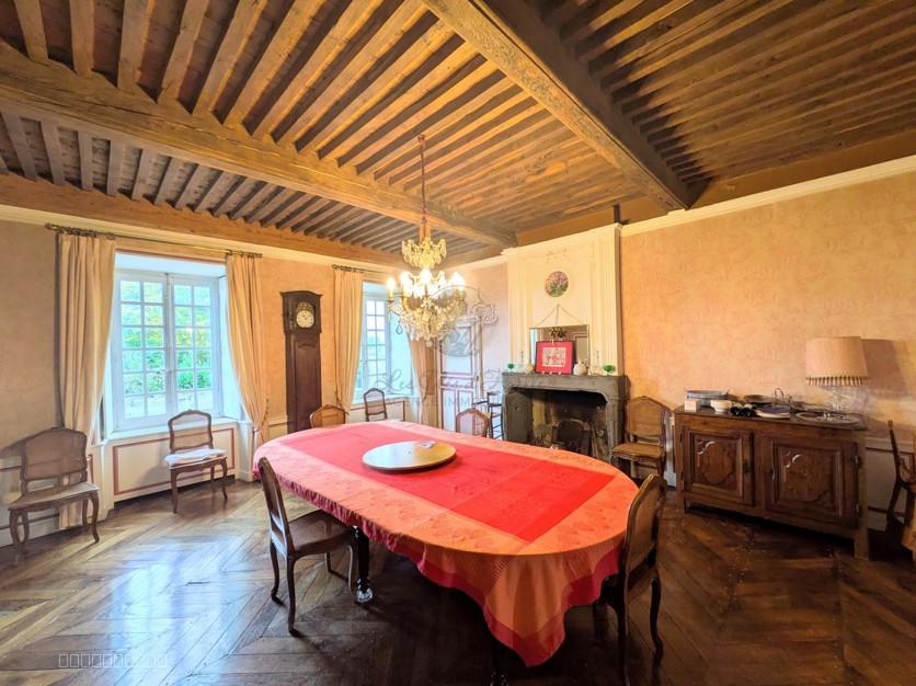 Château d’exception à Busséol   Puy-de-Dôme — photo 8