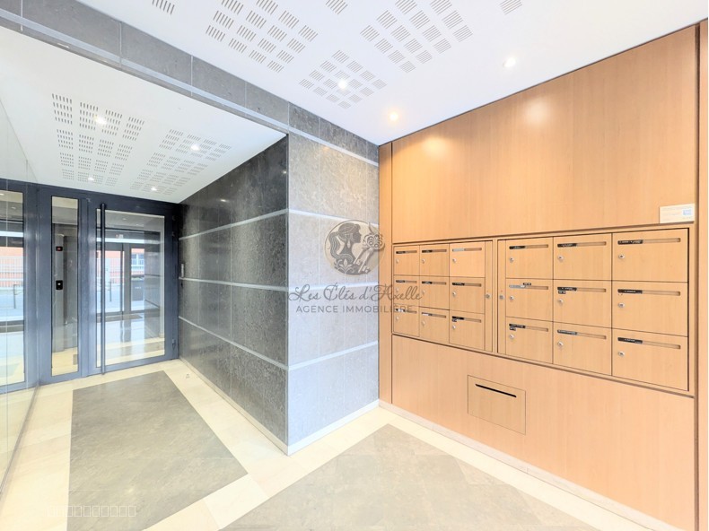 Appartement traversant avec balcon et parking   Lyon 3ᵉ Sans Souci — photo 10
