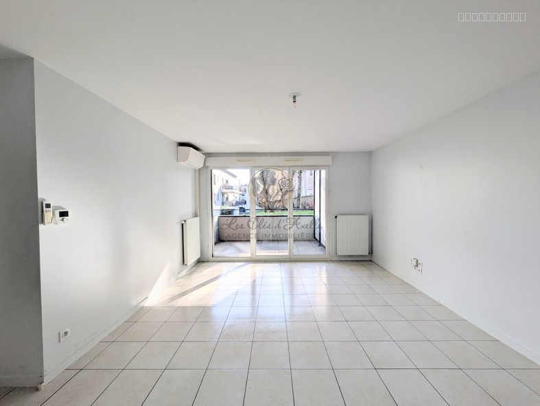 Appartement T3 avec terrasse et verdure au cœur de Saint-Genis-Laval   Résidence Harmonie Nature de 2016 — photo 7