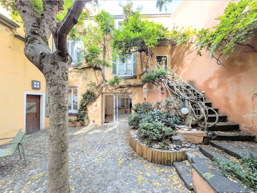 Maison à vendre à Clermont ferrand, 420 m², 10 pièces – photo 1 sur 17