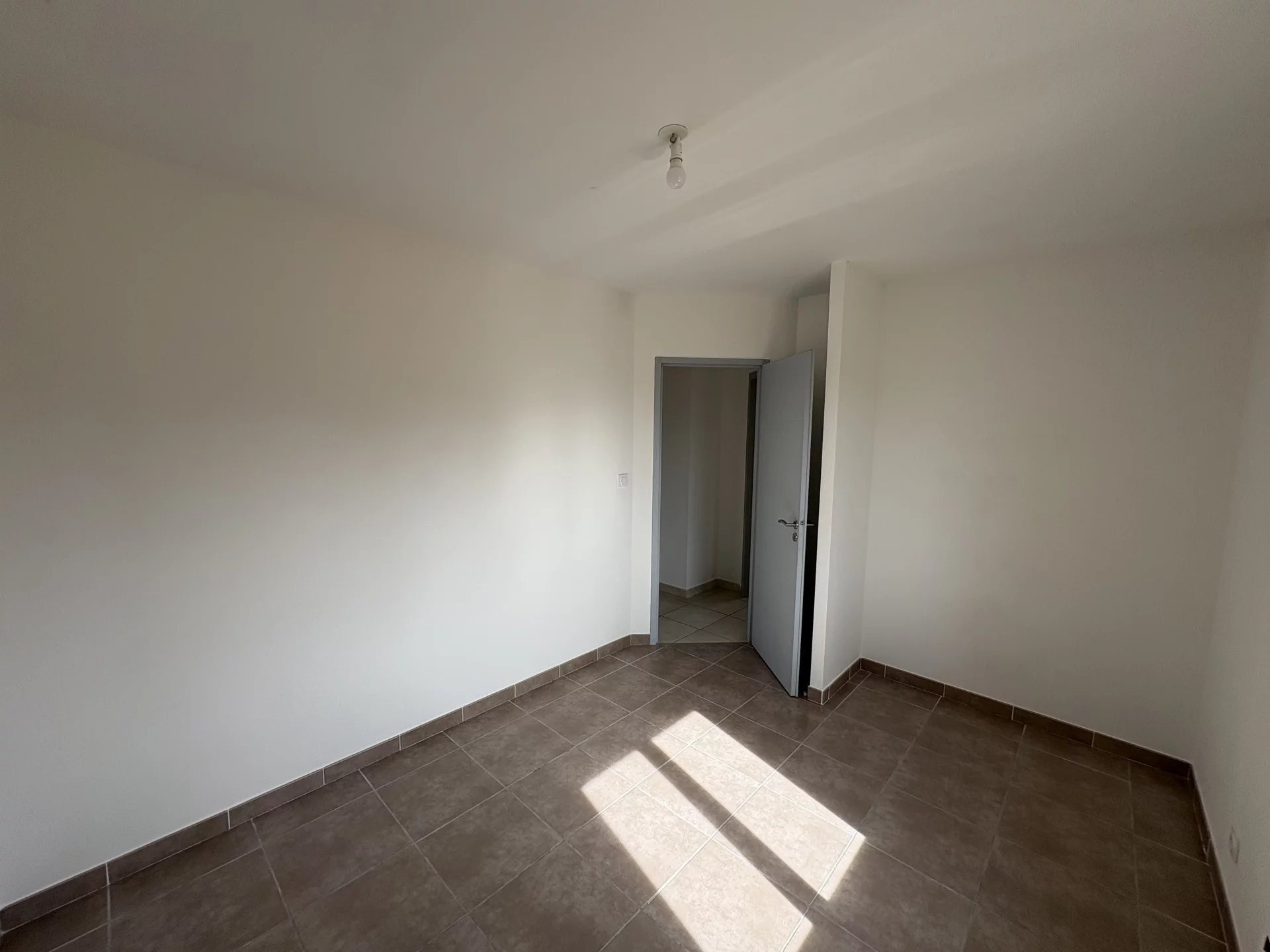 VILLA T4 2015 AVEC GARAGE — photo 10