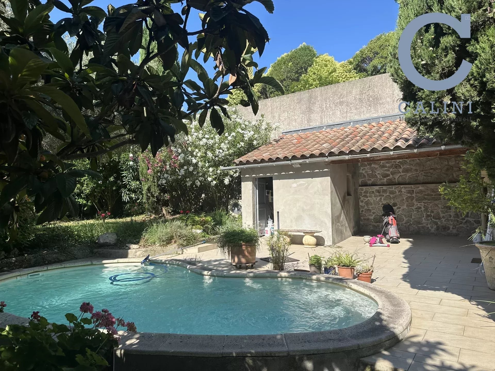 Maison à vendre à Ales, 42,88 m², 8 pièces – photo 1 sur 20