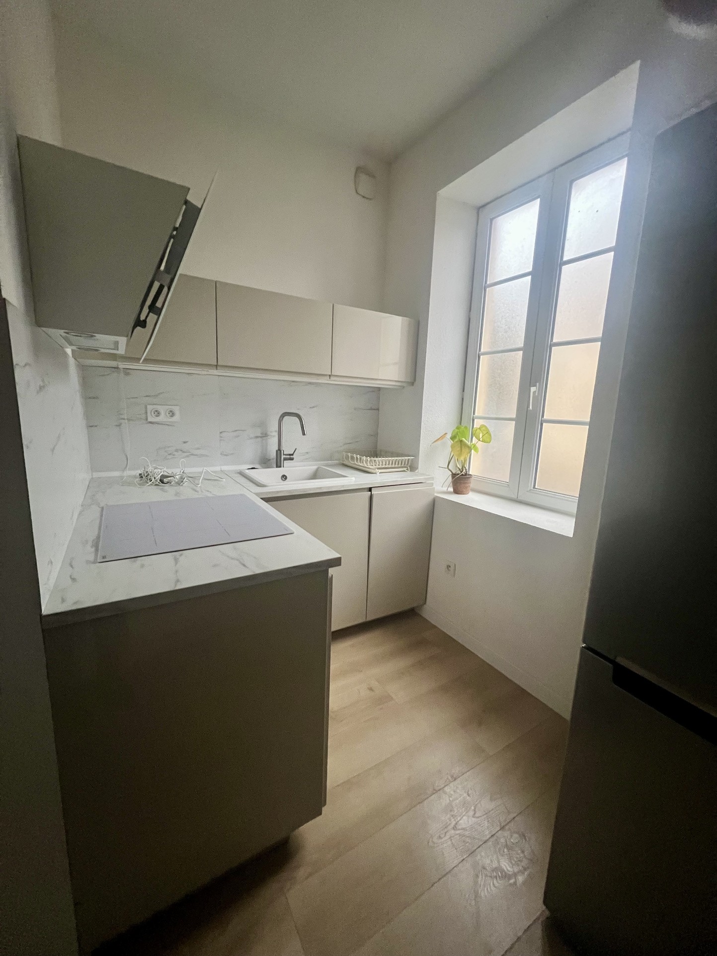À louer à Saint-Geniès  Appartement — photo 3