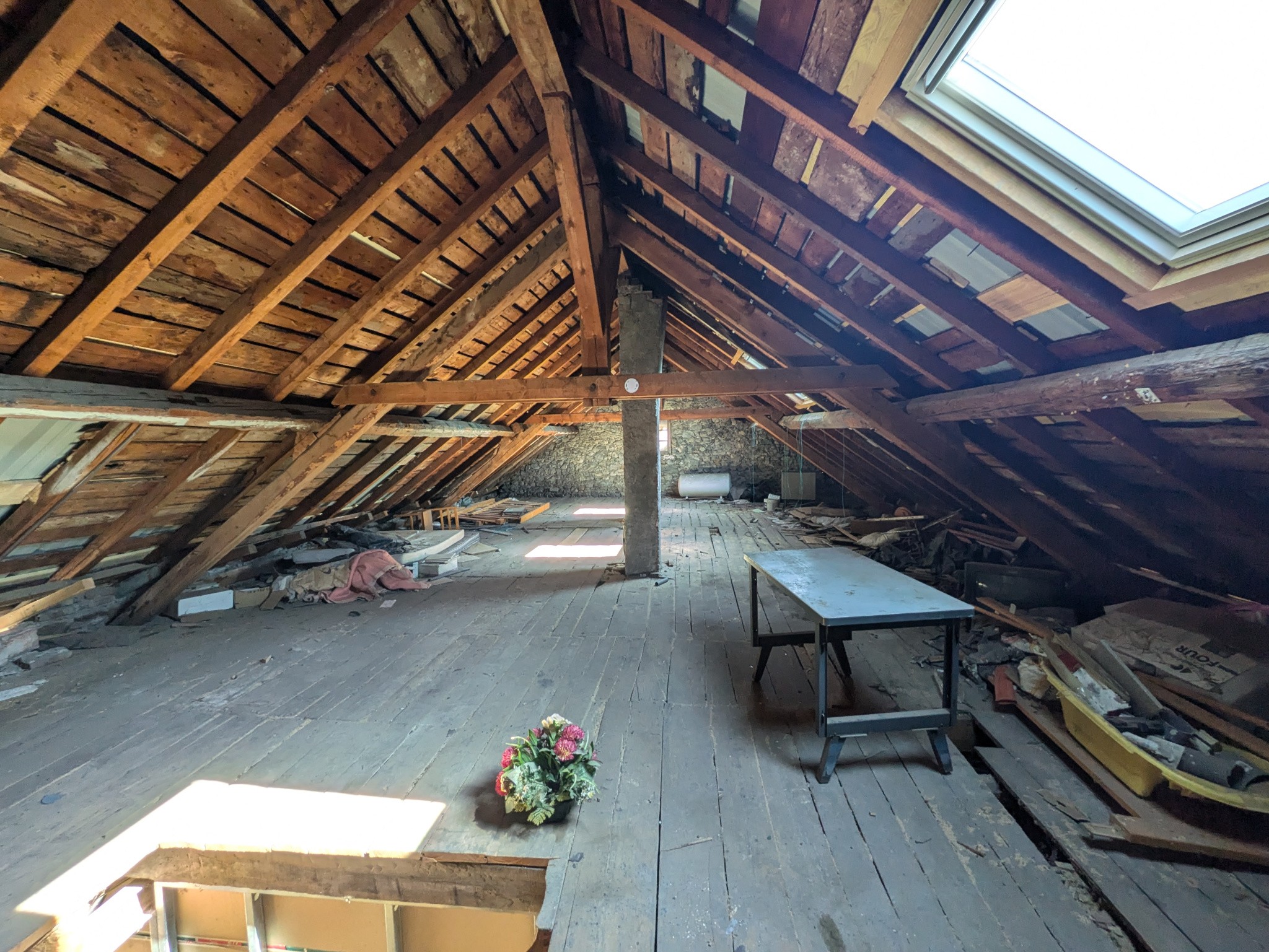 Appartement à vendre à Briancon, 220 m², 1 pièce – photo 1 sur 3
