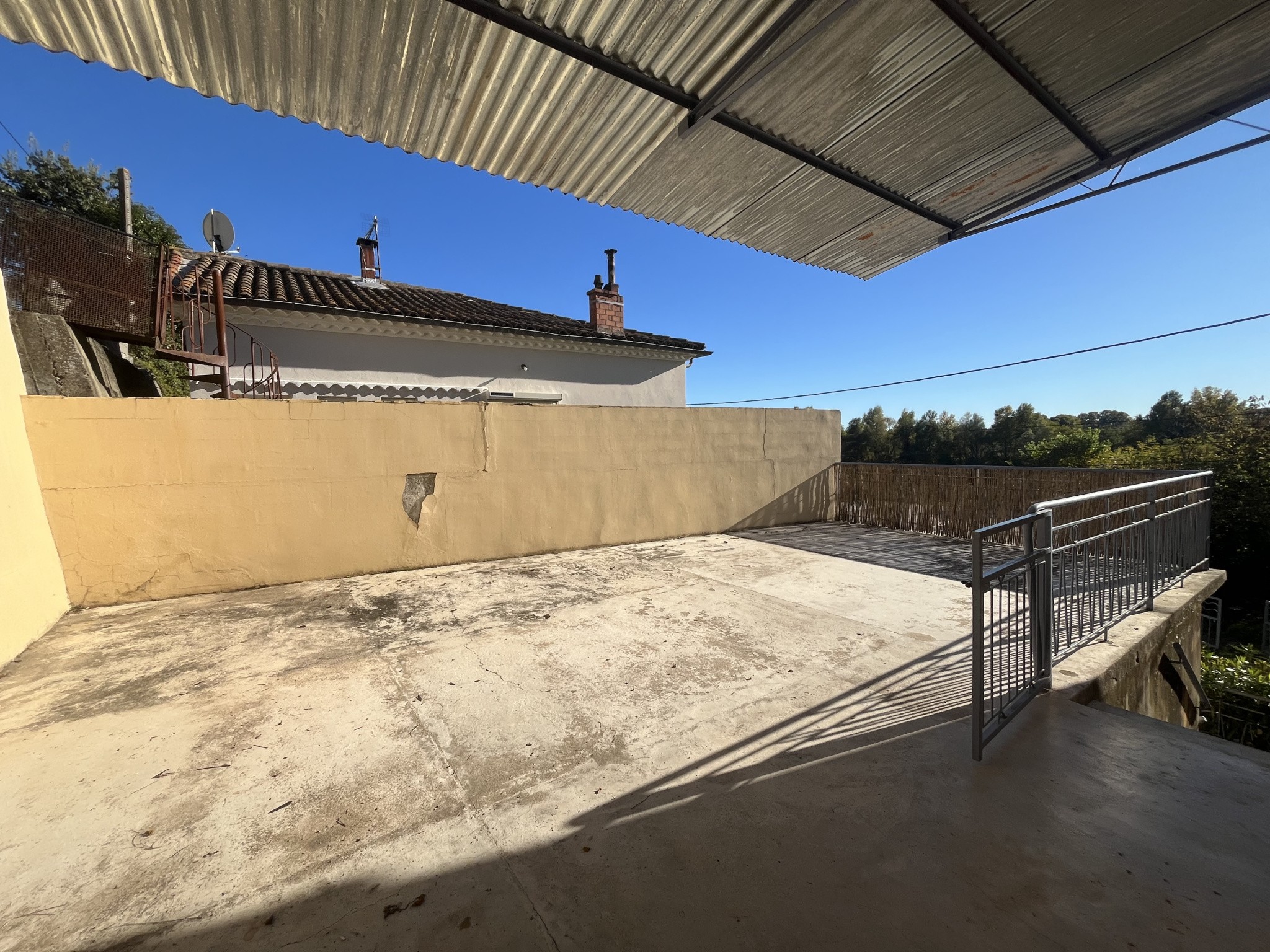 Bien immobilier à vendre à Moussac, 30 m², 3 pièces – photo 1 sur 20