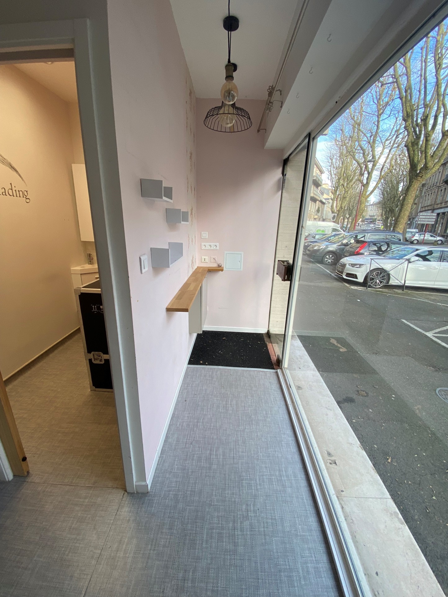 Local commercial à louer à Rodez, 1 400 m², 2 pièces – photo 3 sur 5