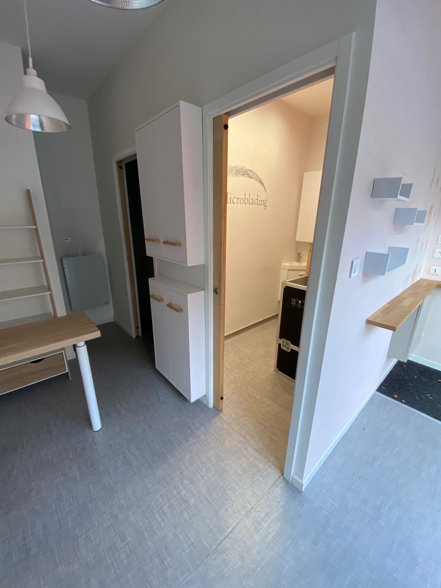 Local commercial à louer à Rodez, 1 400 m², 2 pièces – photo 1 sur 5