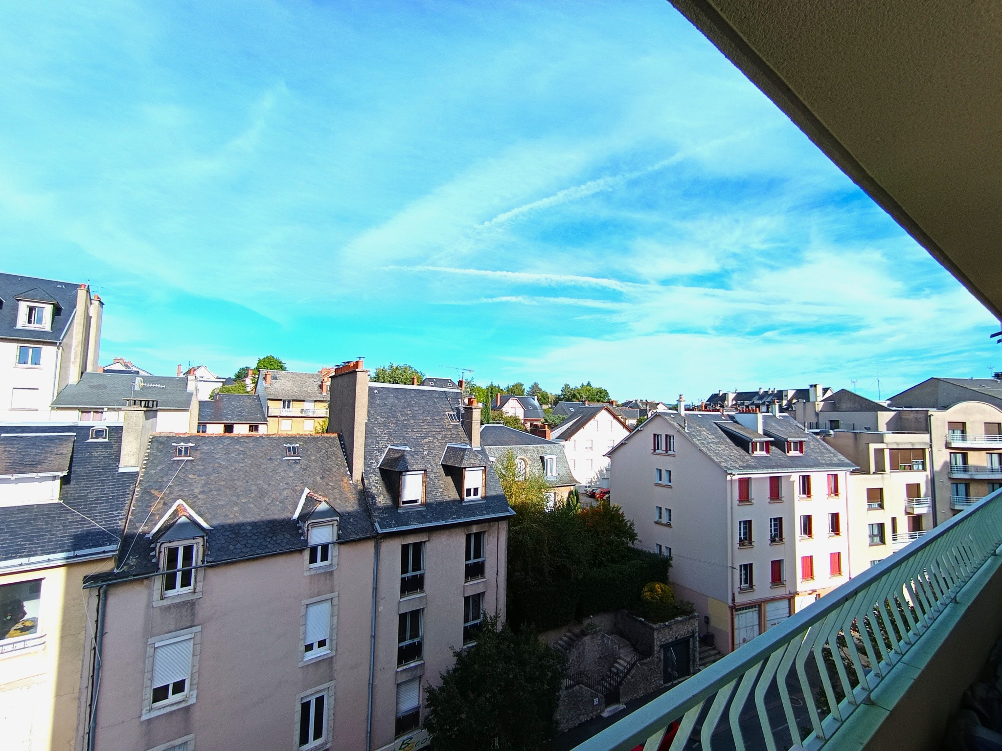 Maison individuelle 5 pièces - Terrain 743 m2 - Secteur Vieiile-Gare /  St Bernard à Onet-le-Château — photo 5