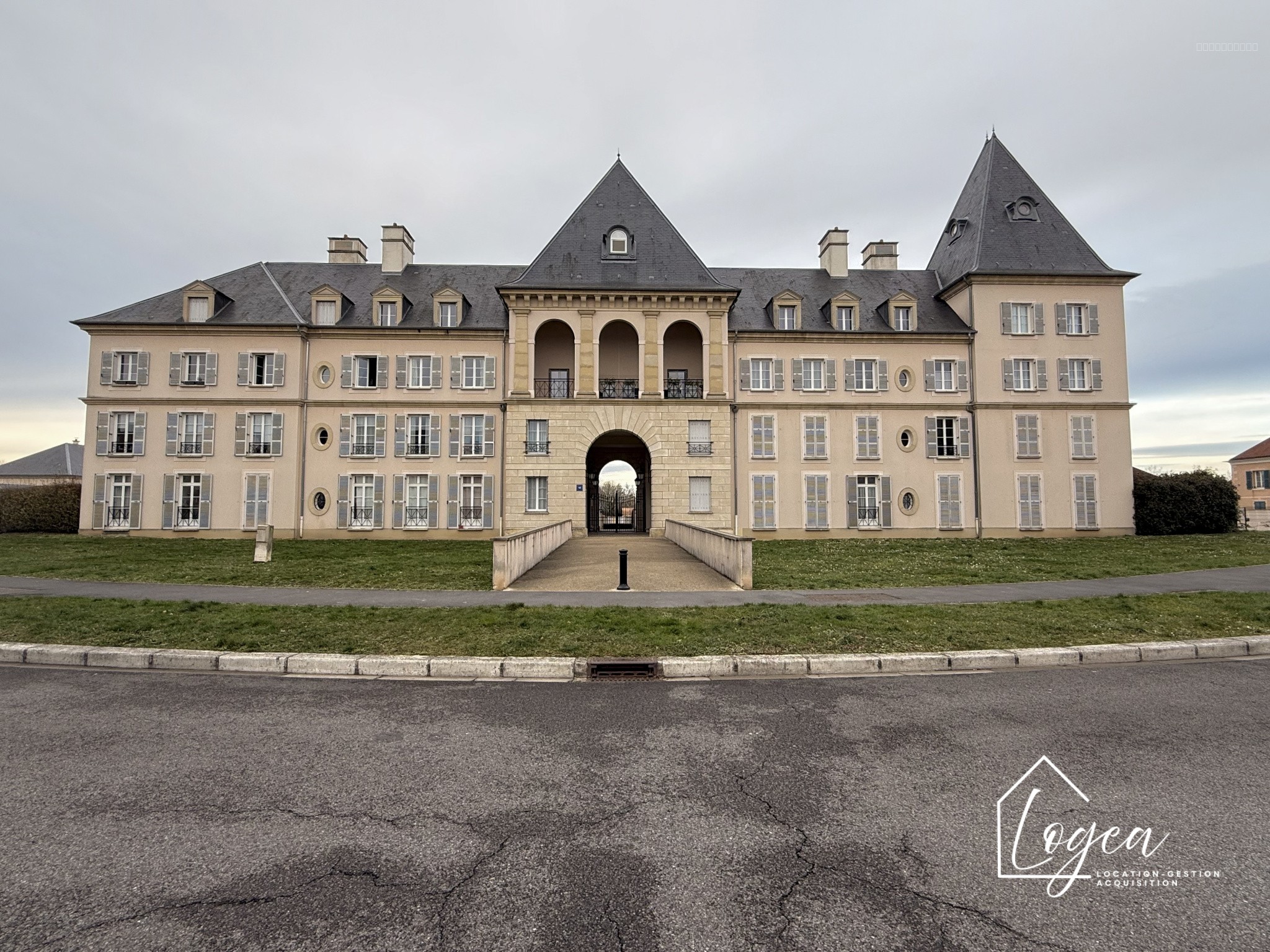Appartement à vendre à Bailly romainvilliers, 56,02 m², 2 pièces – photo 1 sur 11